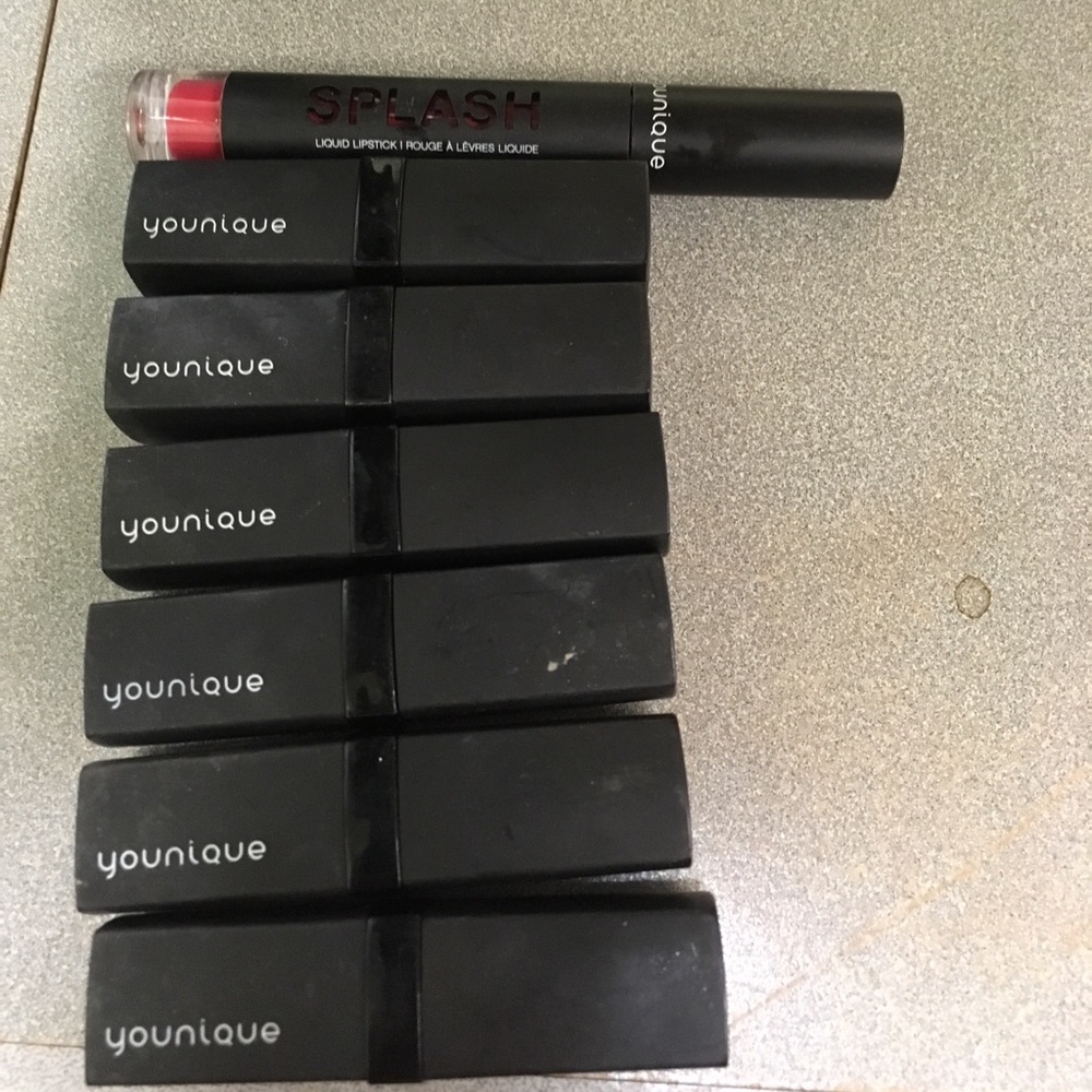 7 Younique Lipsticks - barely used