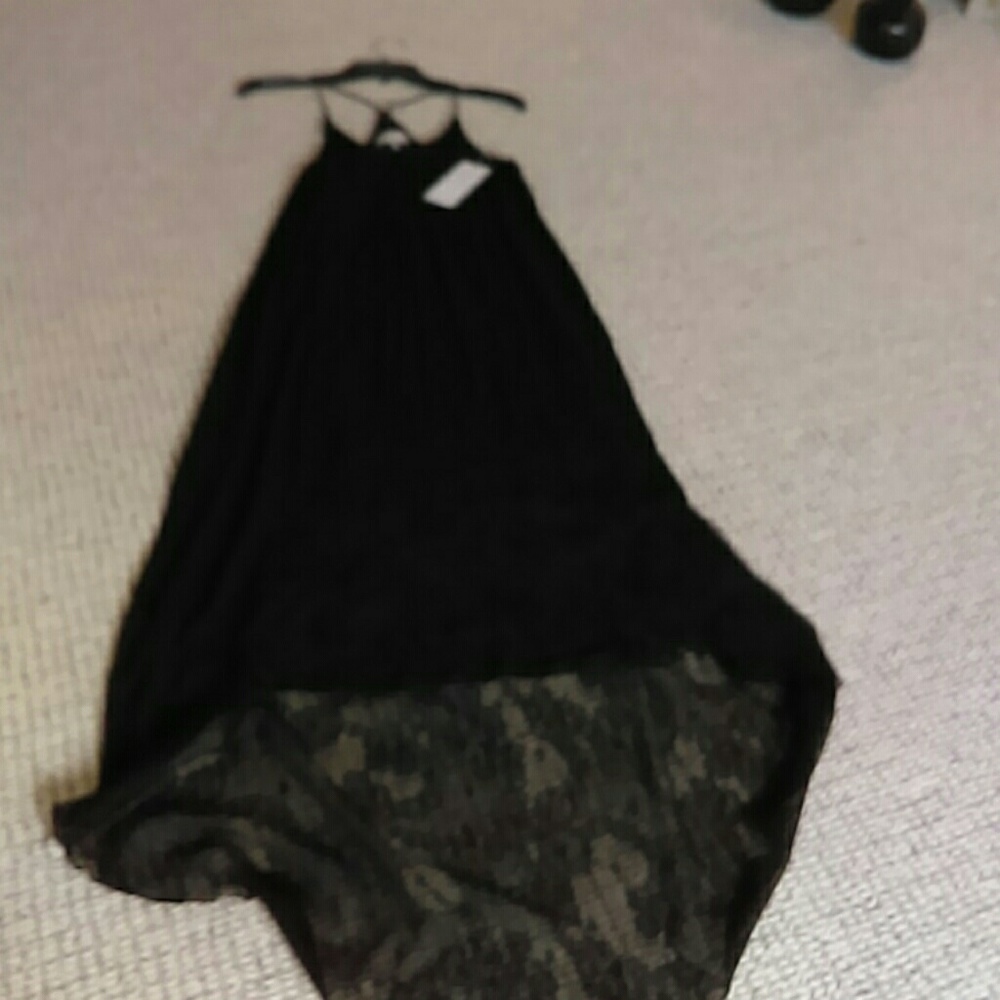 Dress - Picture 2 of 4