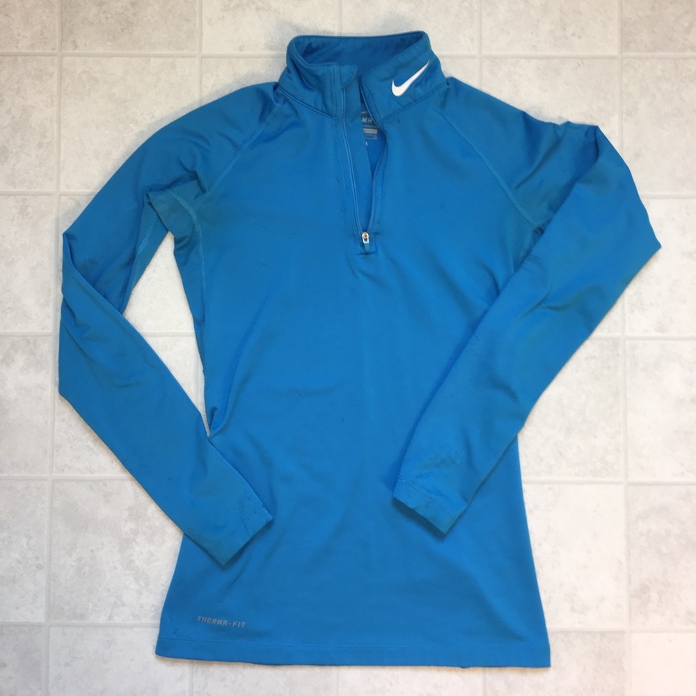Women's Nike half zip pullover
