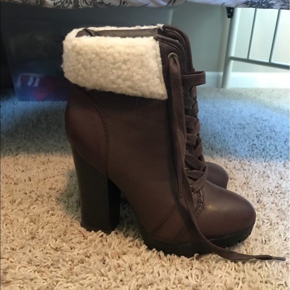 Brown winter booties! - Picture 3 of 4