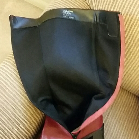 Boots - Picture 4 of 4