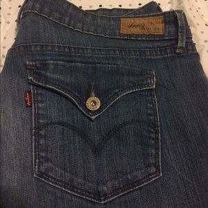Levi's jeans size 16