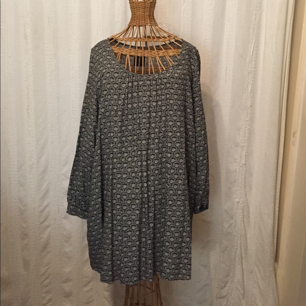 Scoop neck babydoll dress