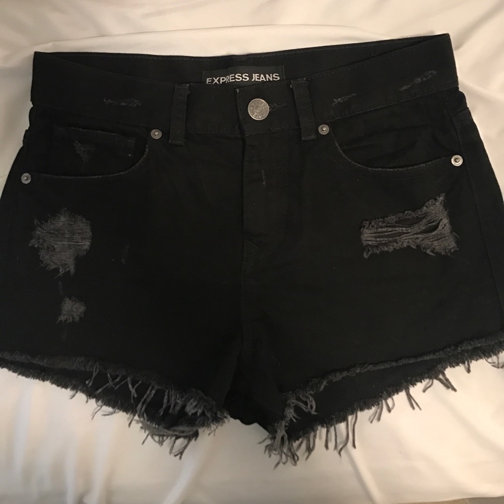 NEW Express black jean shorts, size 4