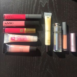 Lot of 9 lip products - just swatched