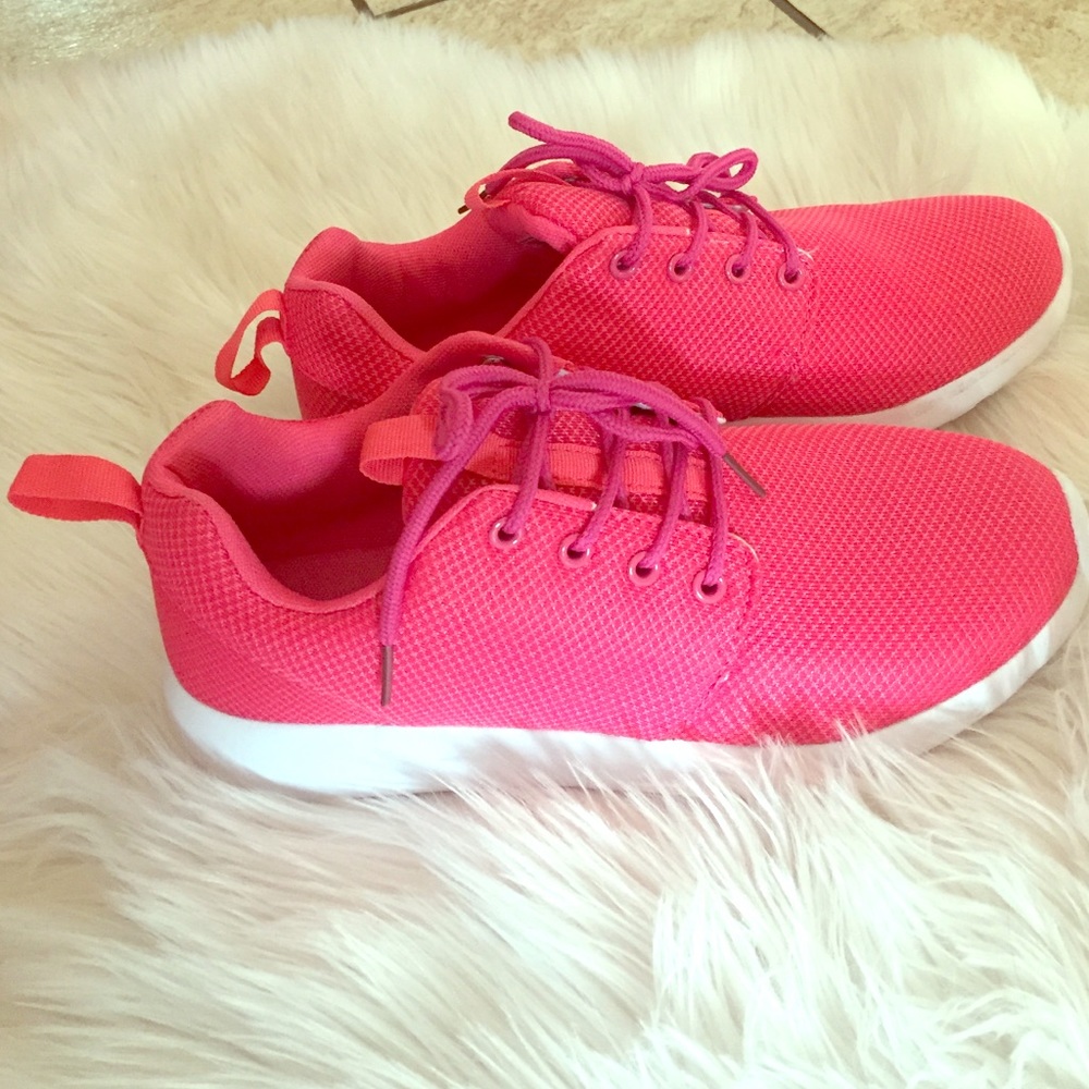 Pink tennis shoes💖💖💖 NWOT