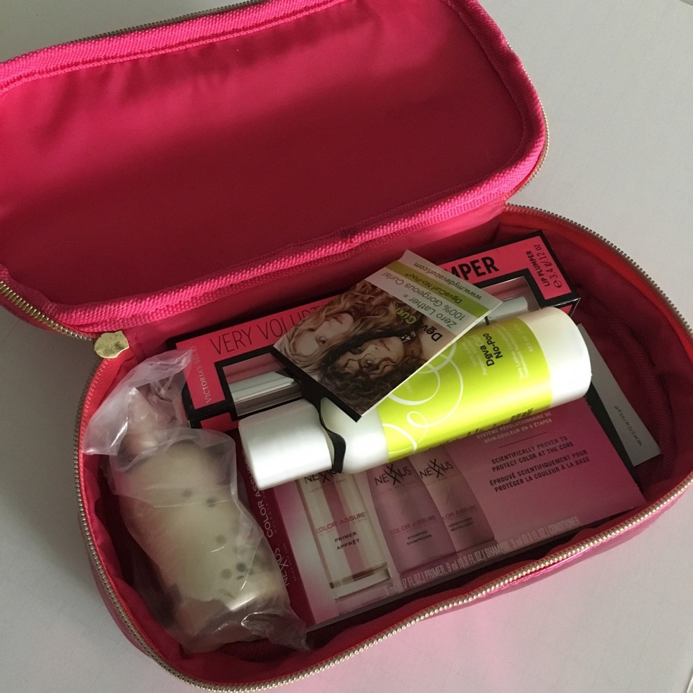 Makeup samples & bag with shampoo/skincare