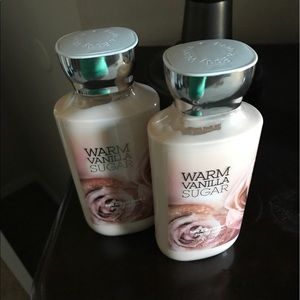 Set of 2 Bath and Body Works lotions ****SOLD****