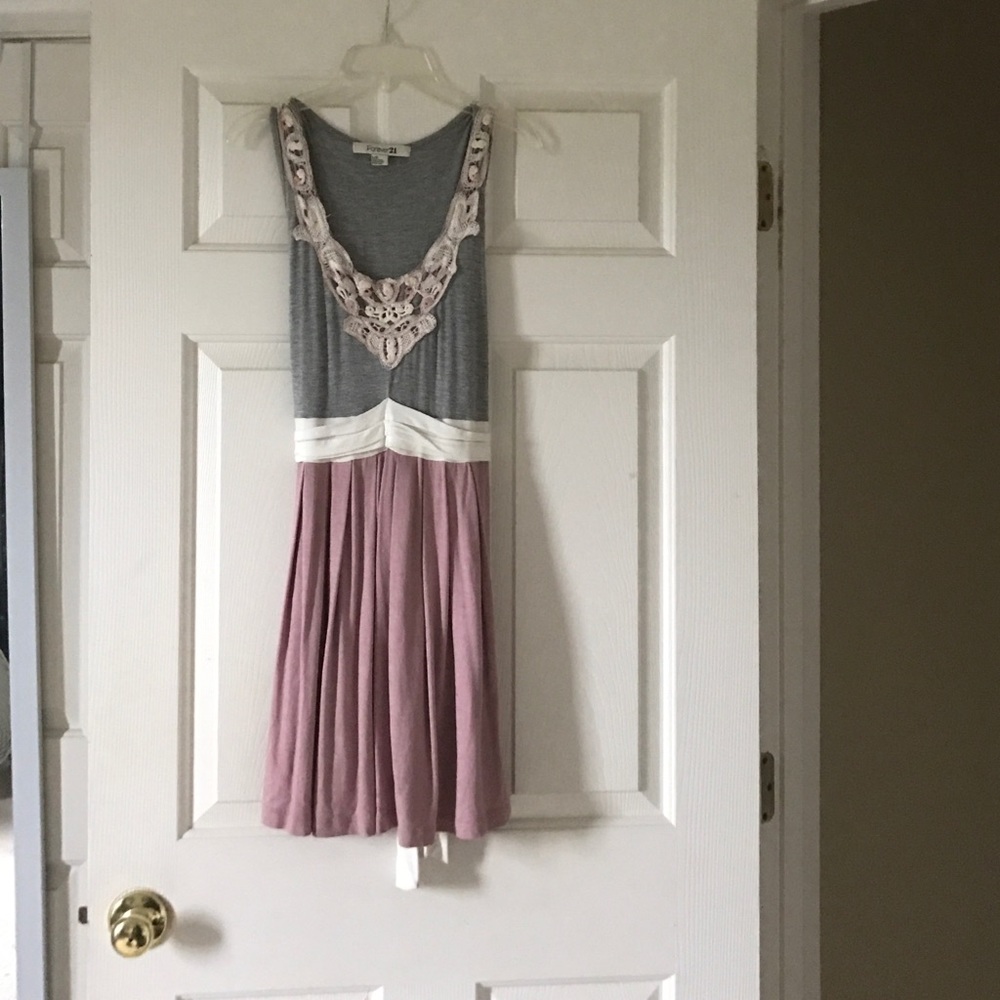 Forever 21 Pink and Grey Dress with lace