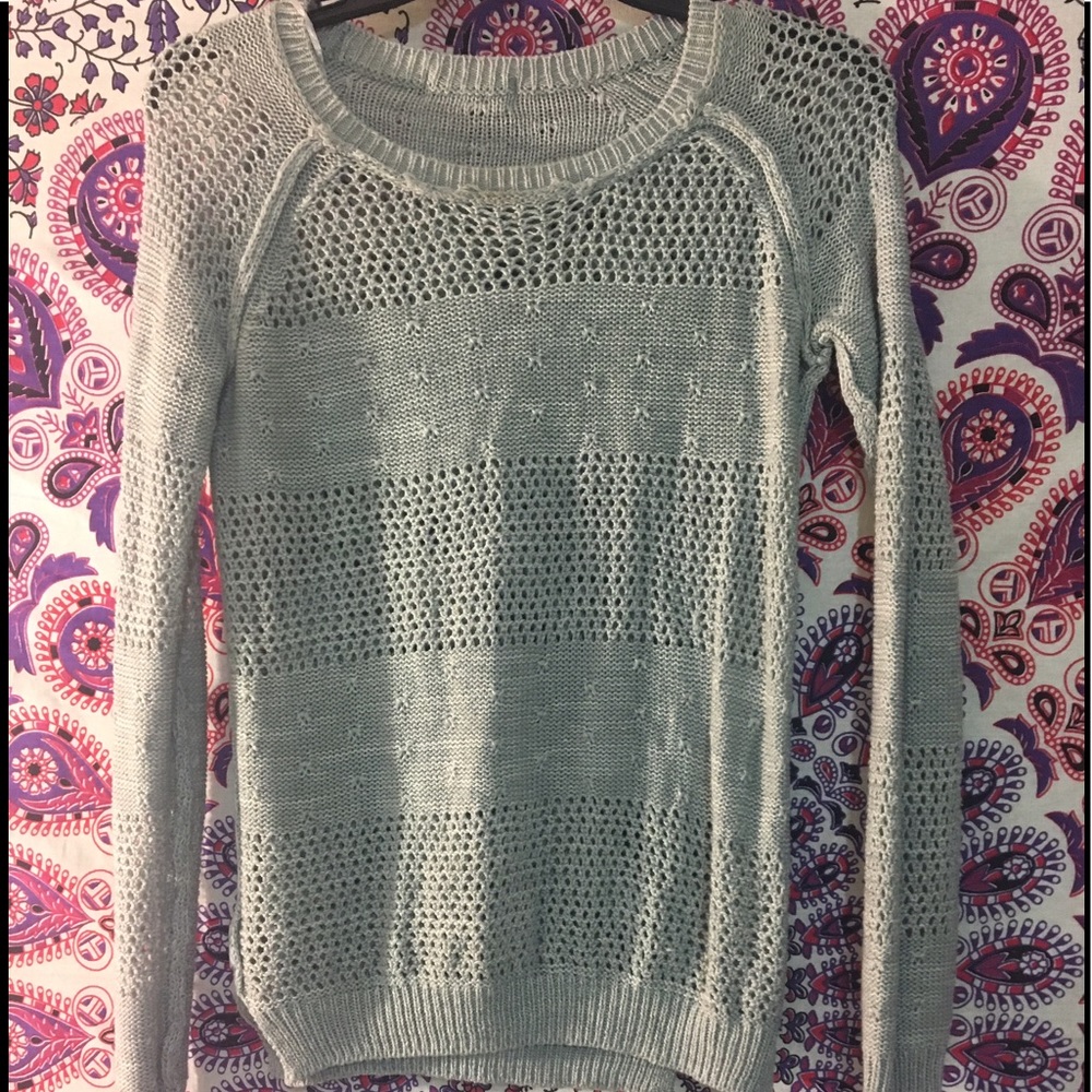 Gray Knit Sweater 🖤