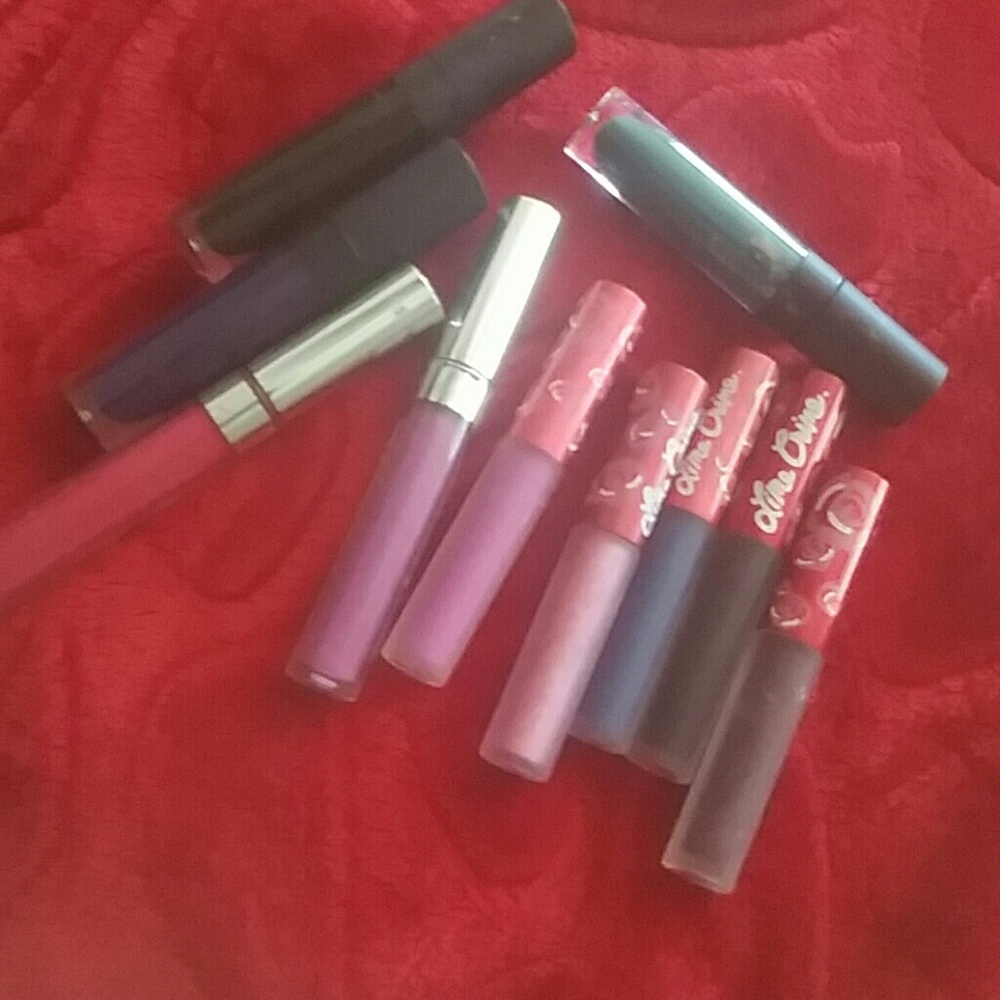Matte liquid lips