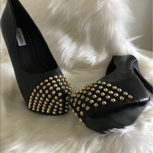 Brand new! Steve Madden Heels