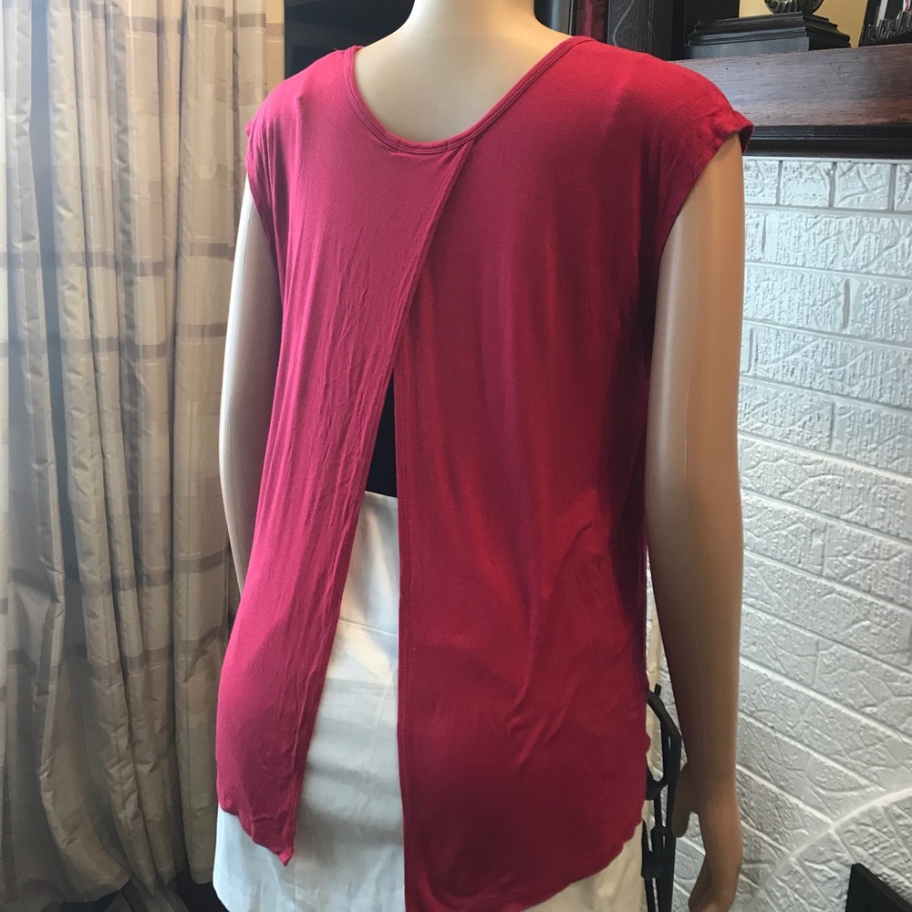 Gap sleeveless v neck with open back