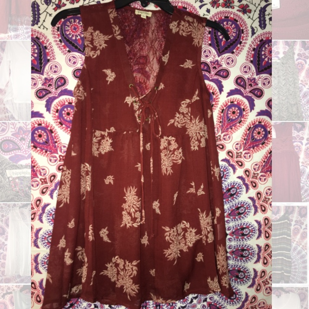 Red and Cream Lace Tank ❤️