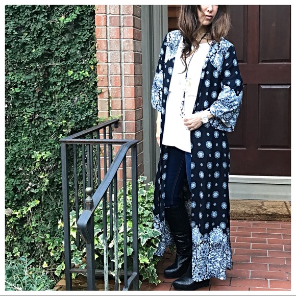 Beautiful side split open woven duster - Picture 7 of 8