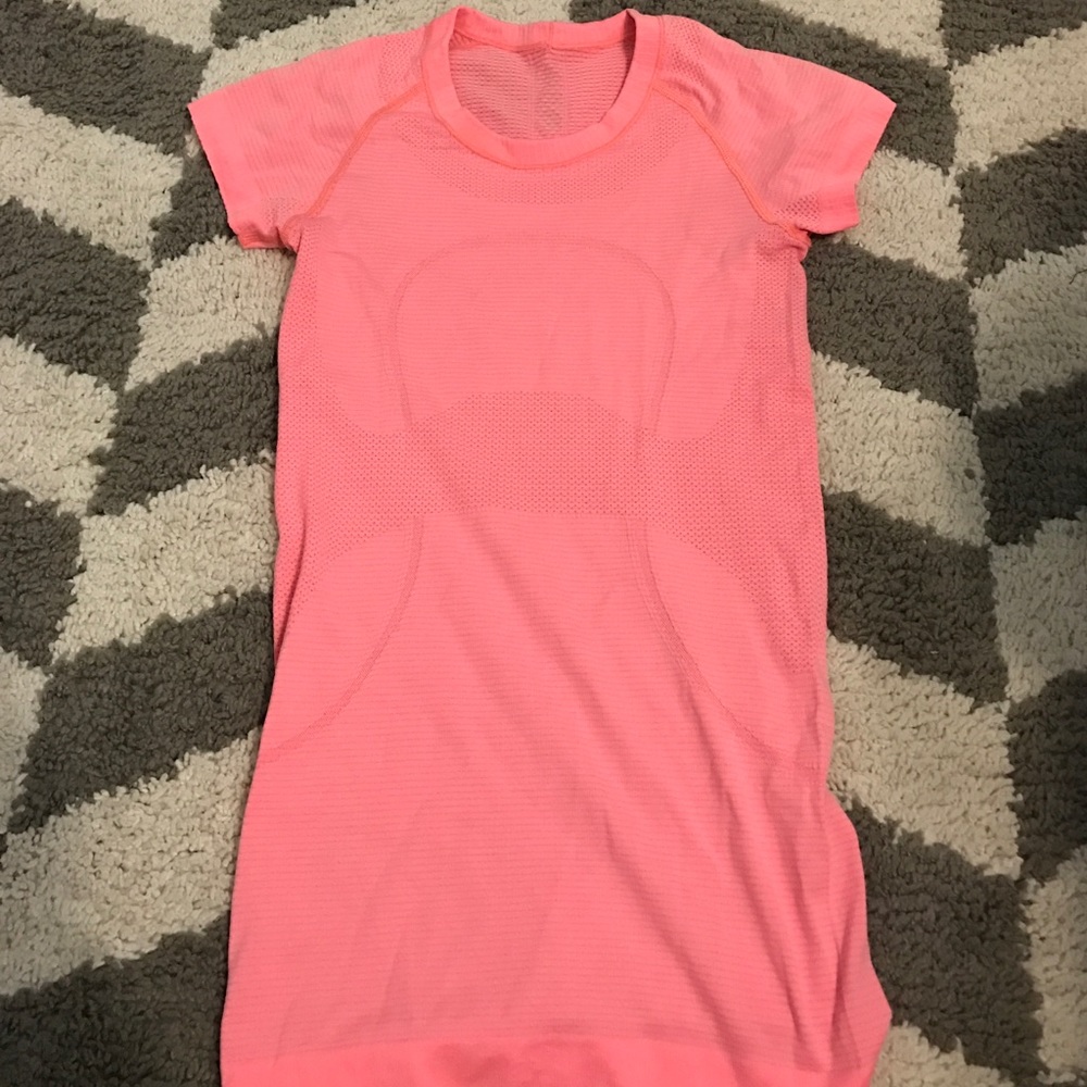 Lululemon swiftly short sleeve