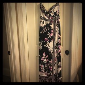White House Black Market Maxi dress worn once (SM)