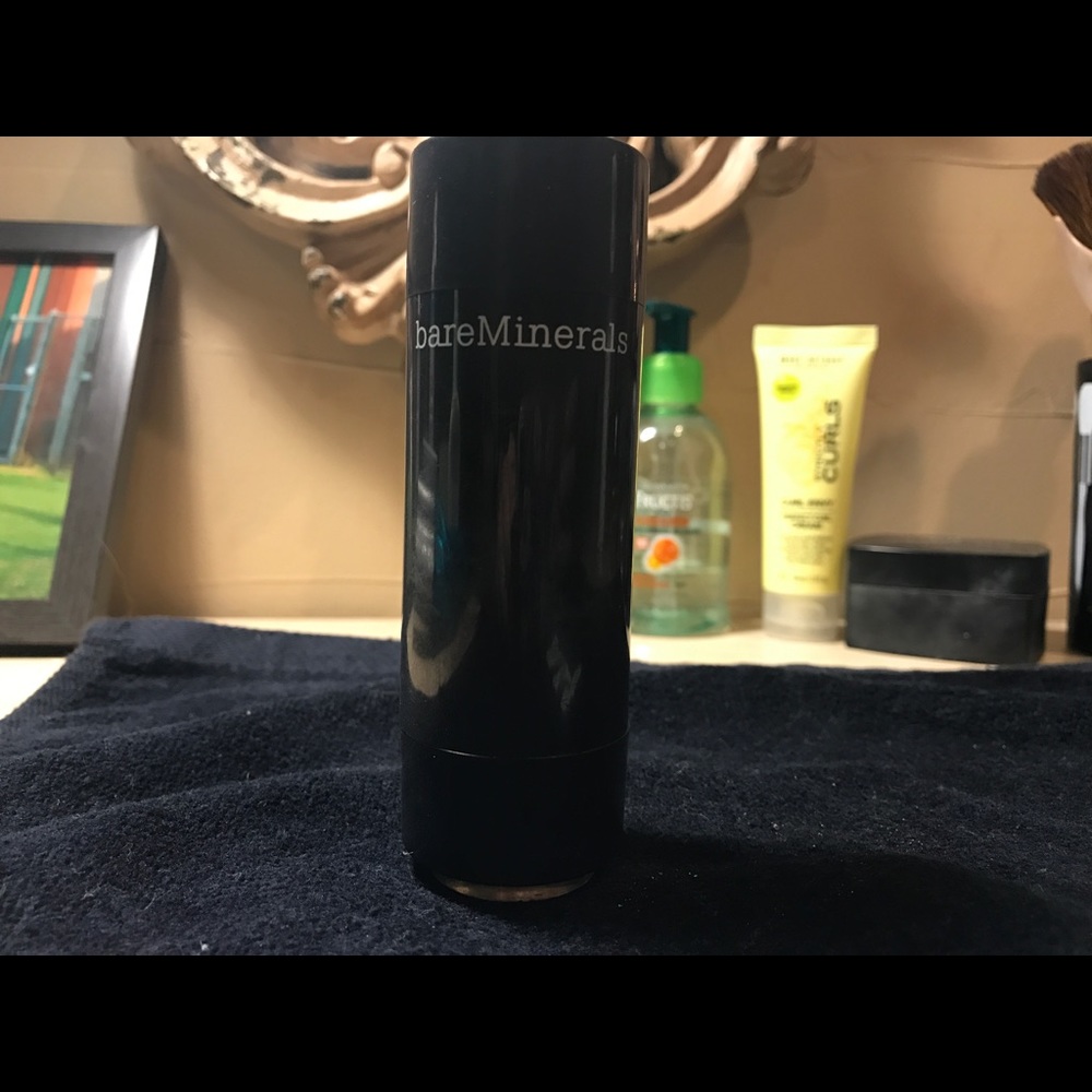 Bare minerals makeup