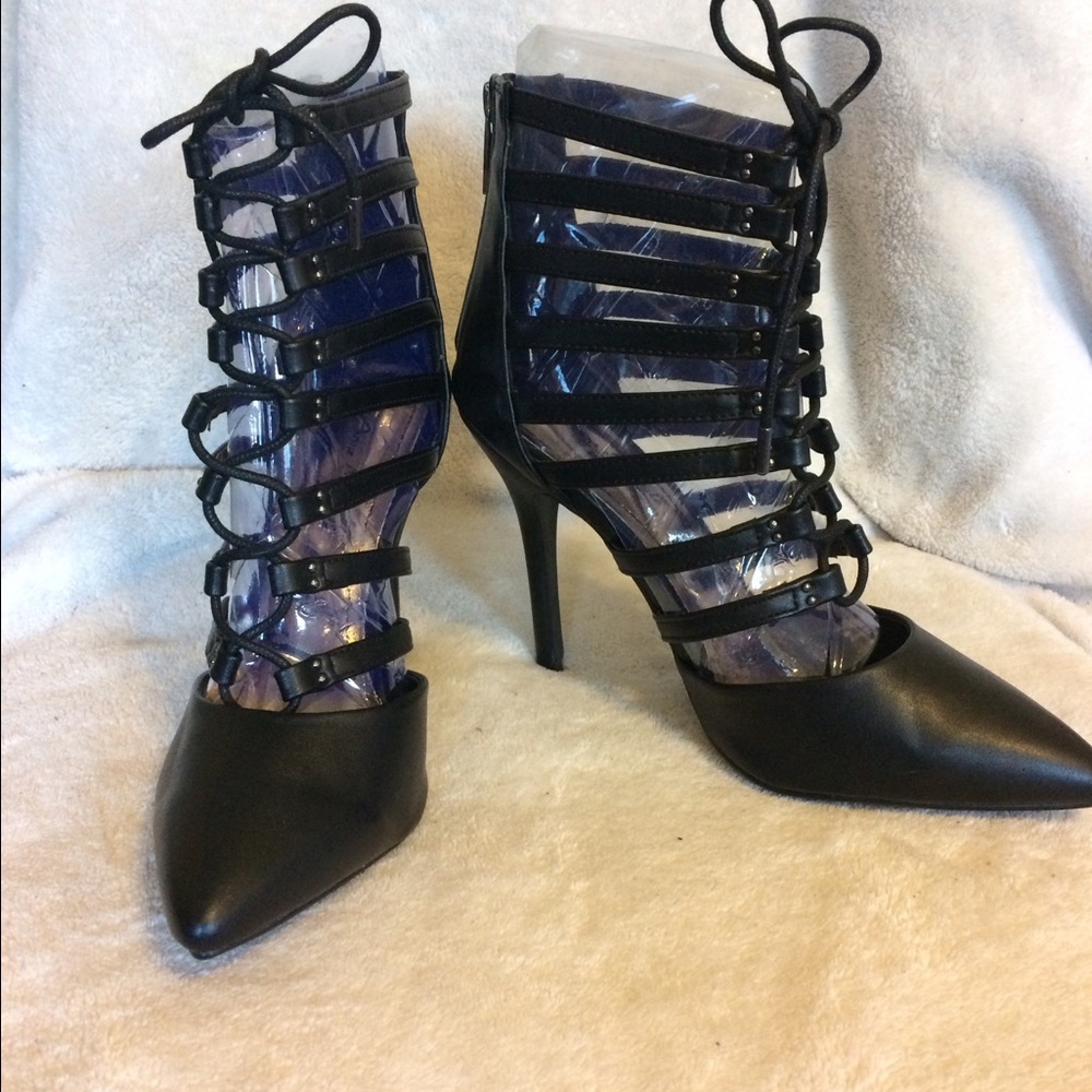 Sexy Strappy Sandals - Picture 2 of 3