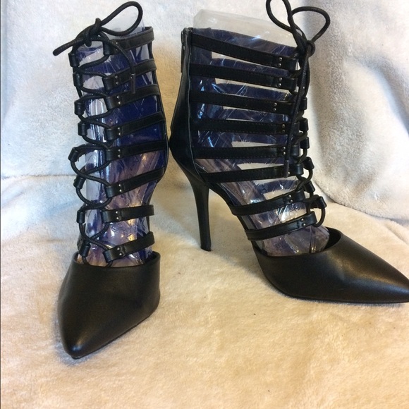 Sexy Strappy Sandals - Picture 2 of 3