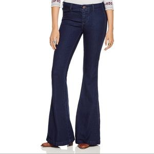 Free People Flare Jeans ✌🏼🌻