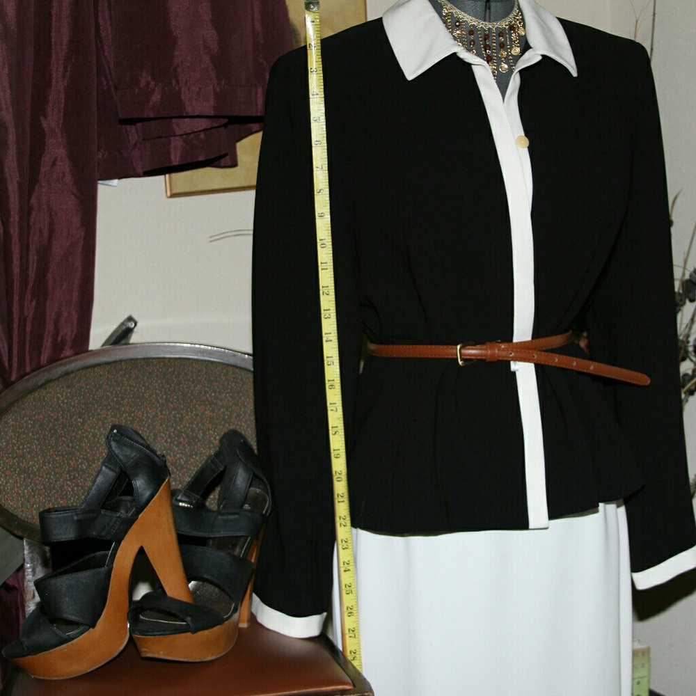 Crisp Black & White 2pc Ann Taylor