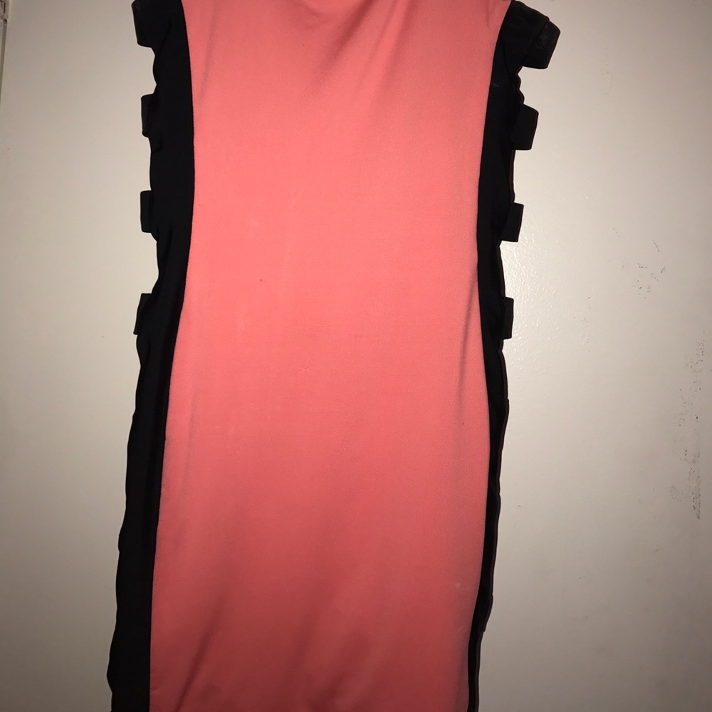 Dress - Picture 2 of 4