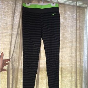Nike Pro leggings