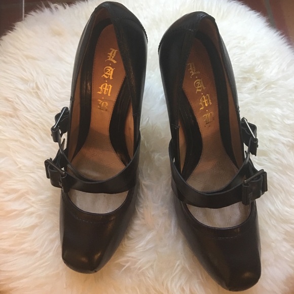 Black L.A.M.B. heels with buckles - Picture 2 of 8