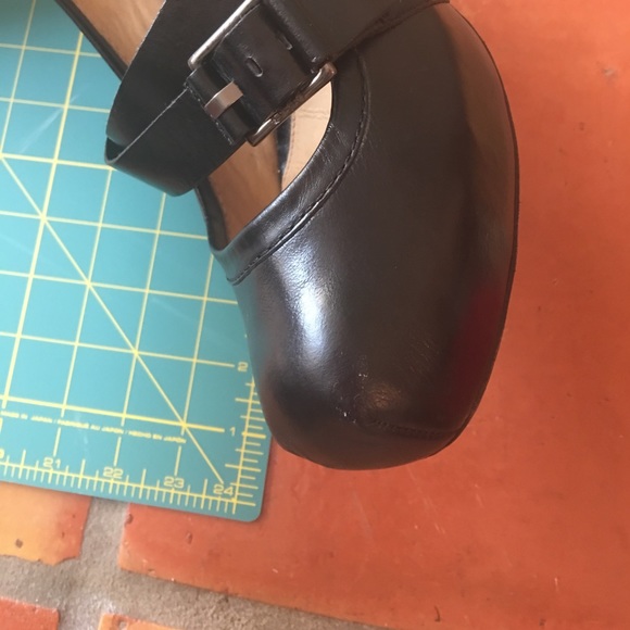 Black L.A.M.B. heels with buckles - Picture 8 of 8