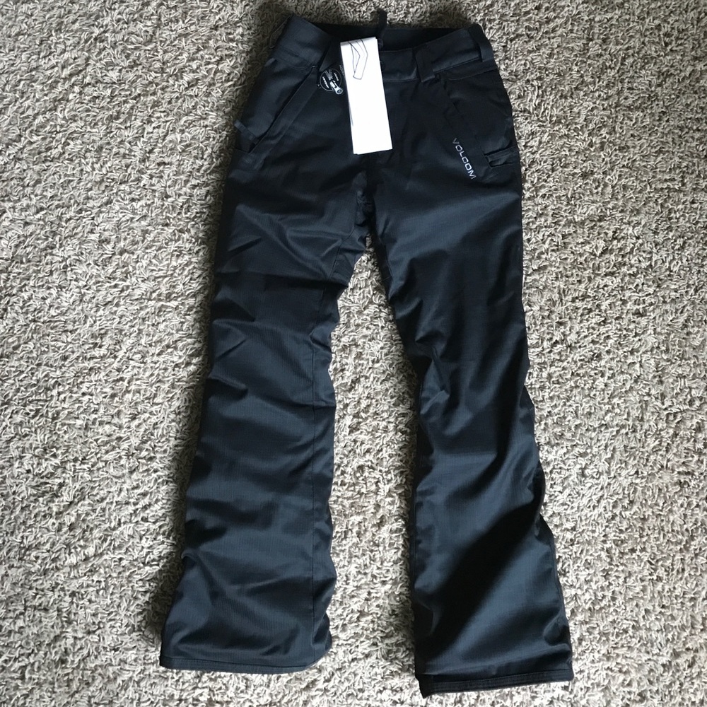 VOLCOM SNOWBOARDING PANTS SIZE SMALL