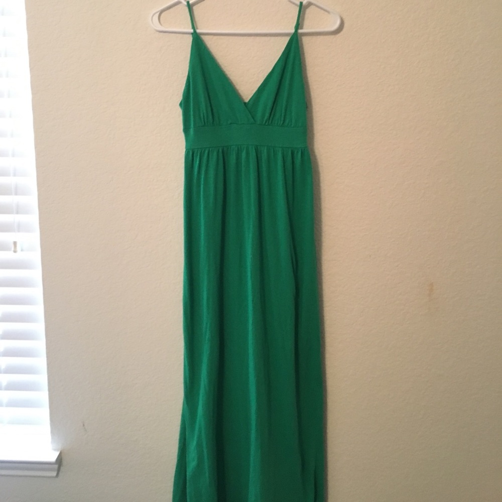 Green maxi dress