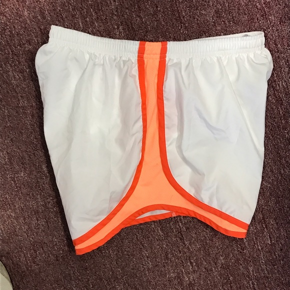 Nike Tempo Dri-Fit Shorts - Picture 3 of 4