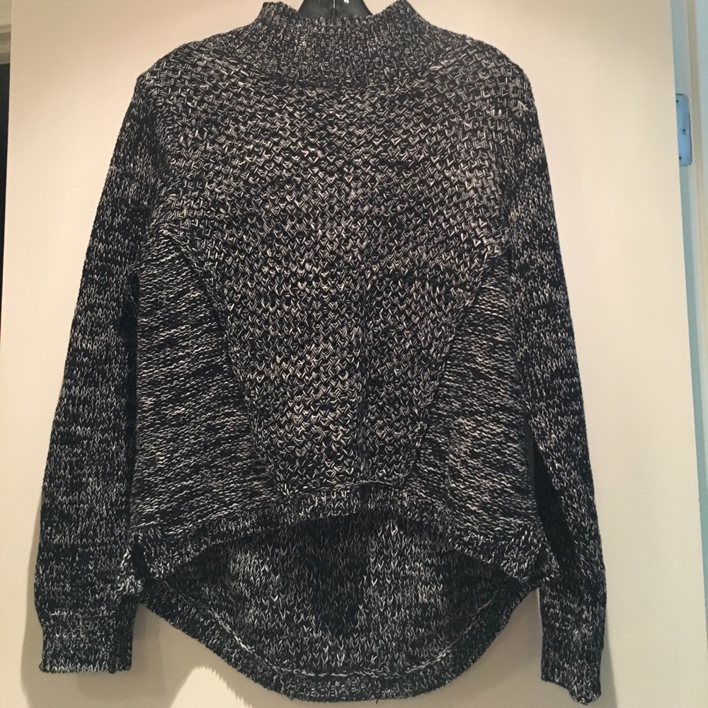 525 America Sweater