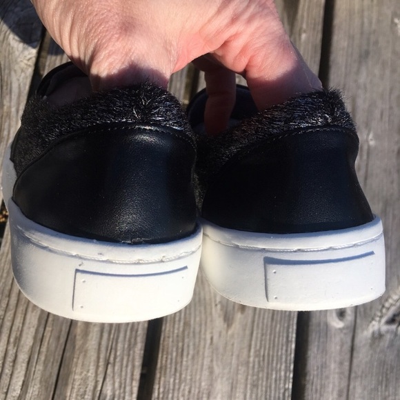 Luichiny Silver Fur Loafers! NEW! - Picture 7 of 10