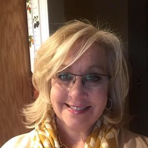 Meet your Posher, Stacy