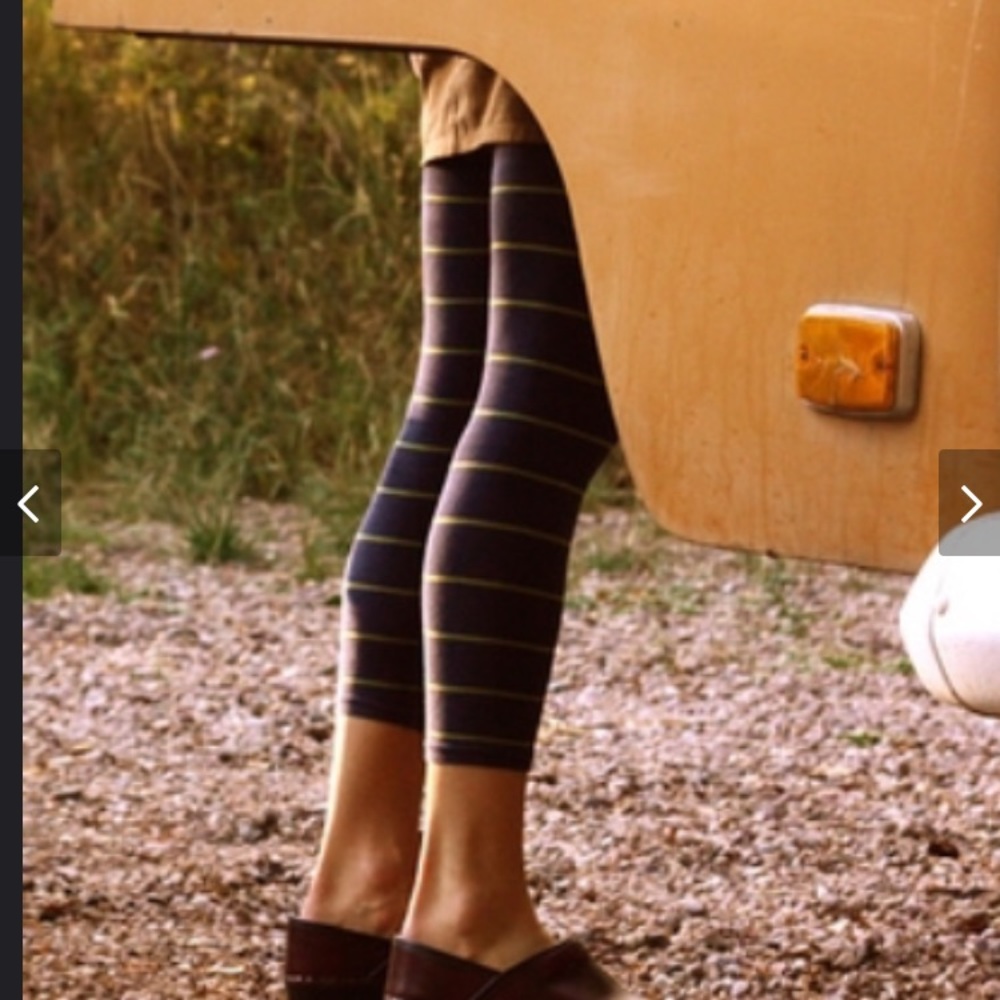 ISO athleta chaturanga striped leggings Capri