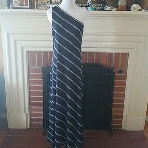 One shoulder dress