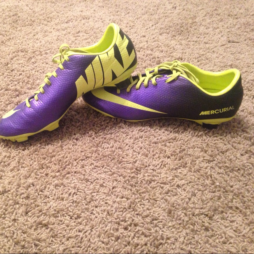 Nike mercurial soccer cleats