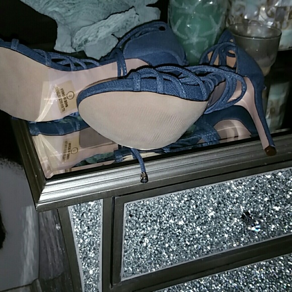 Denim sandals. SOLD - Picture 3 of 4