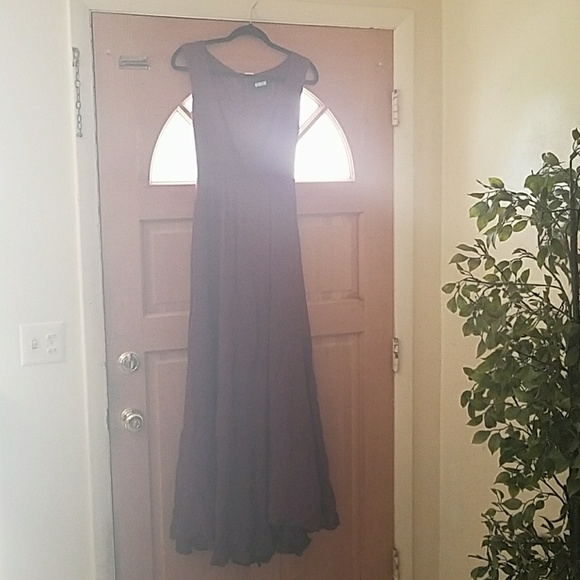 Reformation Suzy Gown - Picture 6 of 8