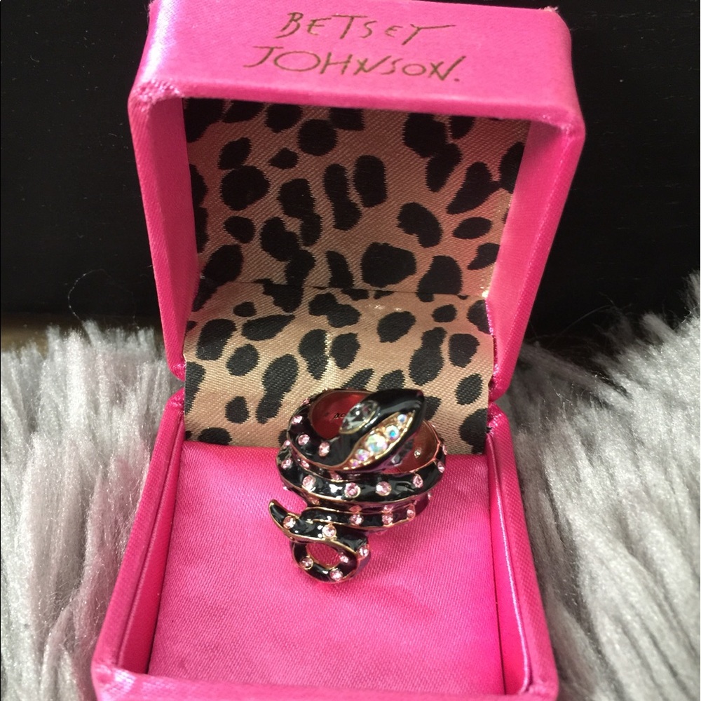 Betsey Johnson snake ring