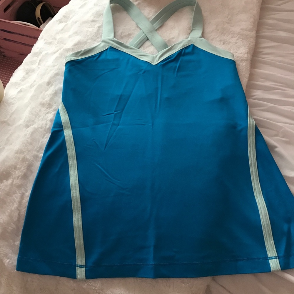 Lululemon royal blue /lt blue gym top