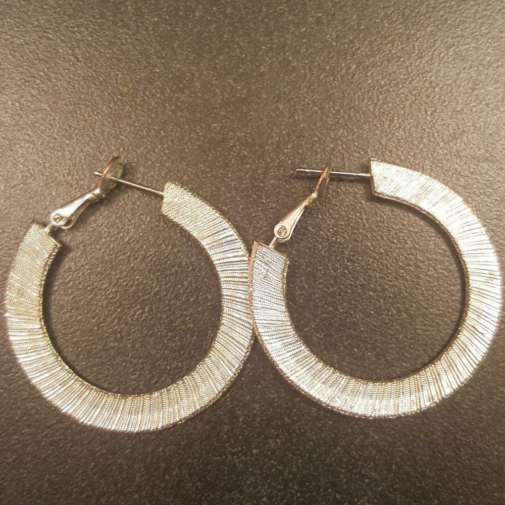 Fashion earrings
