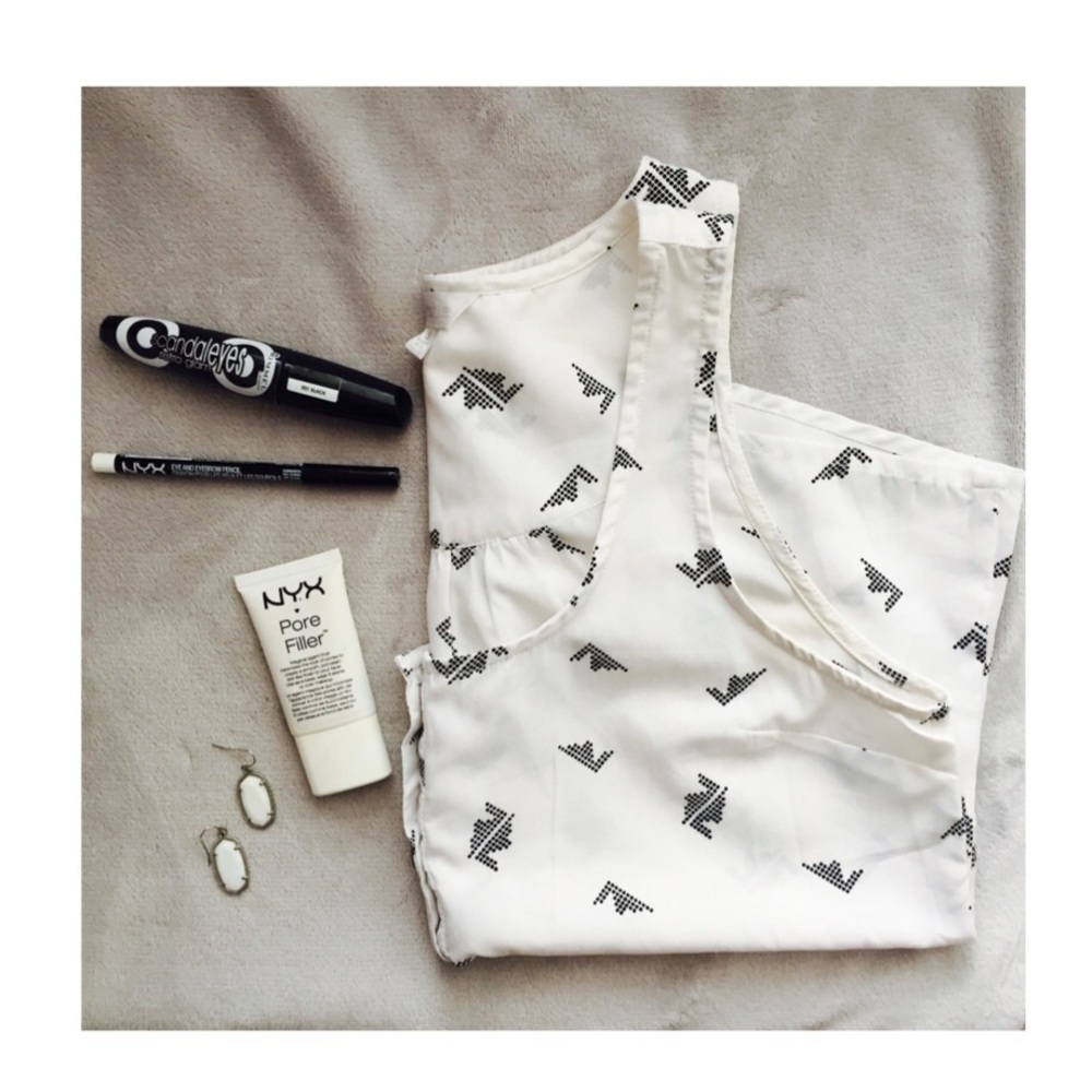 Black& White Top