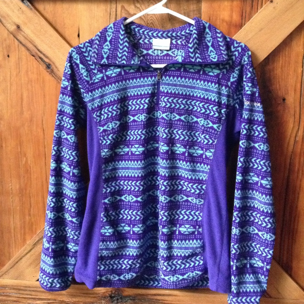 Columbia sweater