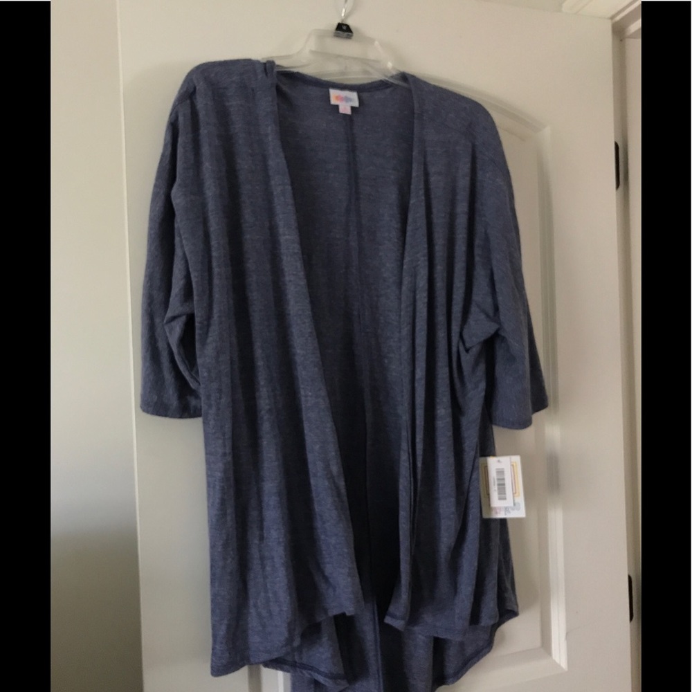 ✨✨Lularoe✨✨ NWT - Small Lindsay blue