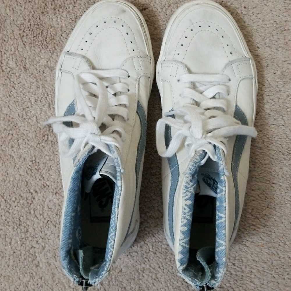 Vans white sk8-hi sneaker. 6.5 mens/8 womens