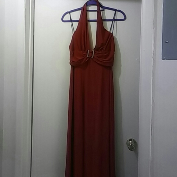 RED DRESS - Picture 2 of 6