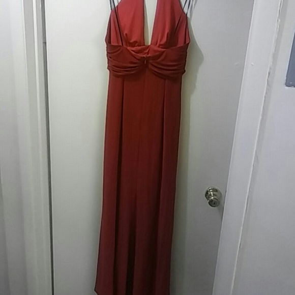 RED DRESS - Picture 4 of 6